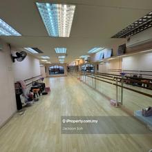First Floor Shop Office, Facing Main Road
