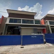 High Roof Big Built Up Good Condition Tanjong Minyak Bukit Rambai Rent