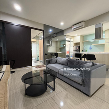 With 2 car park -Rare unit- with LRT Facilities (link bridge 3min walk