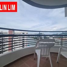 2 bedder ; High floor with decent view; Renovated Unit 