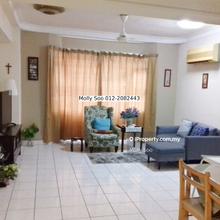 Kelana Puteri 1036sf 3r2b 1carpark face tennis court part furn rm390k