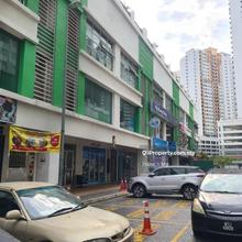 Oug Parklane 3 Storey Ground Floor Shop Lot Good Condition