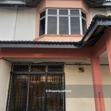 Terrace house for Sale