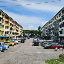 Taman Cempaka @ Tampoi 3 Rooms flat 