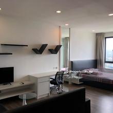Landmark Residence Studio Unit With fully Furnished Near MRT