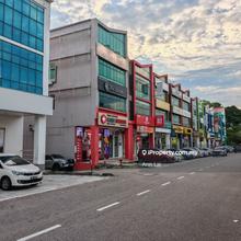 Roi3.8% -Facing Main Road-2 adjoining units -Corner Lot & Intermediate