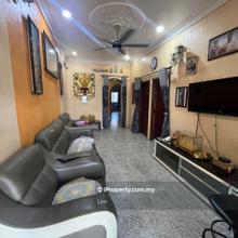 Rumah Teres Setingkat Corner Untuk Dijual di Karangan