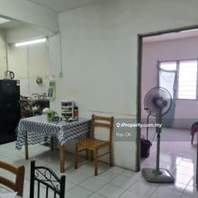 Walking distance to Sjk (c) Kepong 3, Restaurants, Shops & Bus Station