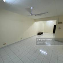 Selayang Amansiara Townhouse, Upper Floor 