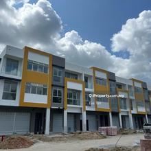 Taman Molek 3 Storey Shop Lot
