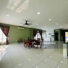 Semi-D house for Rent