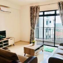 Sky Breeze 3 Room For Rent