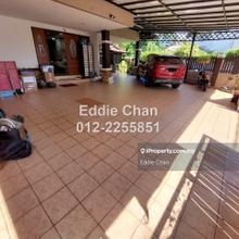 Huge Empty Space Can Park 5 to 6 Cars Inside, Freehold, 10 Years House