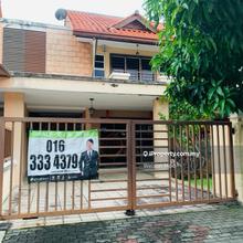 3.5 storey terrace house @ Renovated @ Well maintained 