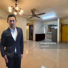 Kelana D'Putera Pool View unit 