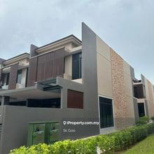 Good Deal End Lots 2 Storey Link House at Aurora Resort Villa