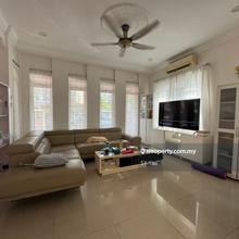 3 Storey house with large courtyards and gardens