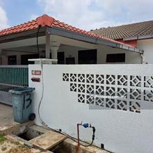 Hj Ahmad Endlot 1-storey Terrace House 