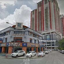 Roi 4 %! Mature Area, Investment or own use, Near Main Place 