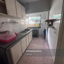 Sd 2 apartment freehold low floor near guard house sri damansara