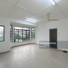 End lot 2 storey house in Jalan Tempua Puchong Jaya for rent