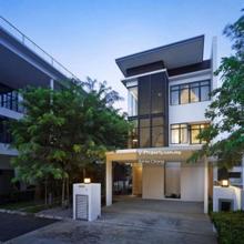 Corner Terrace House. Last Unit! Peaceful Serene Environment. 3min MMU