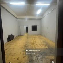 Ground floor Kota Kemuning shoplot for rent 