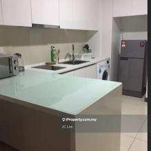 Freehold with fully furnished, 1bedrooms 1bathrooms
