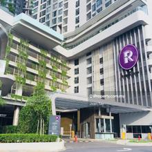 The Robertson Balcony Unit for Rent