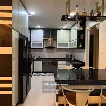Duplex Unit - Fully furnished, move in condition 