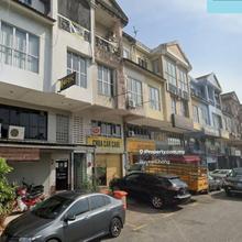 Taman Subang Permai Usj 1 Shop 4 storey 