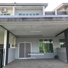 Indera mmahkota 8, double storey house free hold for sale.