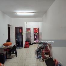 Ground floor townhouse @ bukit serdang for sale