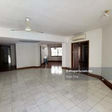 Low density 3 bedrooms in Taman U-Thant