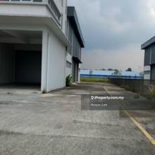 Corner semi-D factory warehouse at Beranang