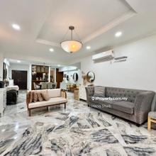 Facing KLCC. 1485 sqft. Good for own stay & investment