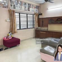 Facing main road-2 Sty Terrace-Delima Island Glades Park Greenlane