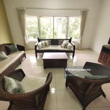 Quiet & Cosy Kota Kemuning Townhouse for Rent