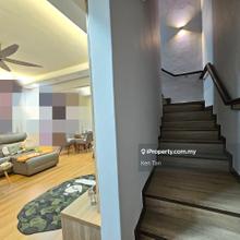 Spacious Good Condition Corner House