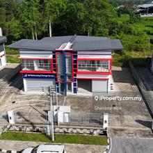 For Rent - Semi Detached Factory @ Sidanu Industrial Park 13th Mile 