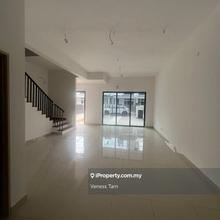 Brand new, 2 storey superlink, Golf view, 5 room 5 bathroom,freehold