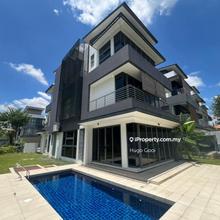 Stunning Lakeview Semi-D with Private Pool&Garden, Ready Move In!