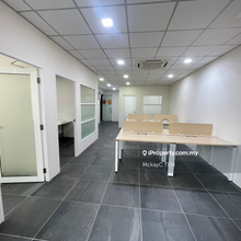 Bandar puteri puchong office To let 