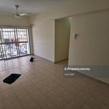 Sri Impian Apartment For Sale Middle Floor Renovated 1 Car Park