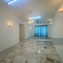 Nice apartment for sale in Saraka Apartment Taman Wawasan Puchong