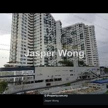 Retail space for Sale