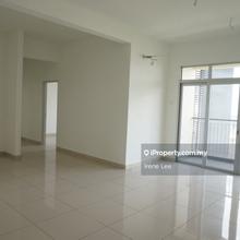 Corner - condominium 
