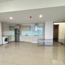Utropolis 3 Bedroom Single Key Unit Short Walk To Uow University