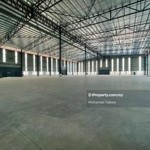 Big warehouse, many loading bays, high floor loading and ceiling