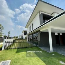 Semi-D house for Sale